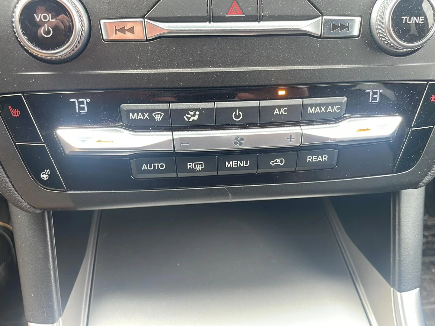 Used 2020 Iconic Silver Ford XLT image 4