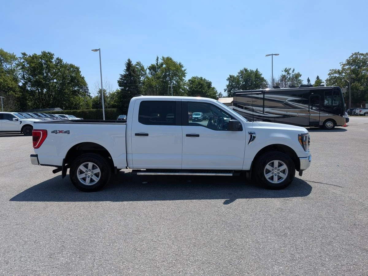 Used 2023 White Ford XLT image 4