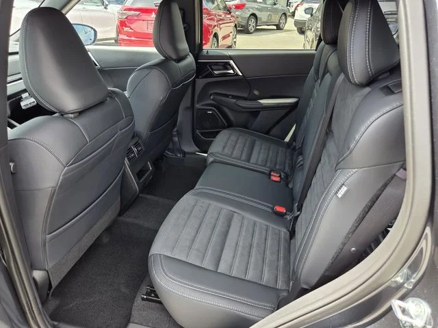 New 2026 Gray Mitsubishi LE 1.5T 2WD image 6
