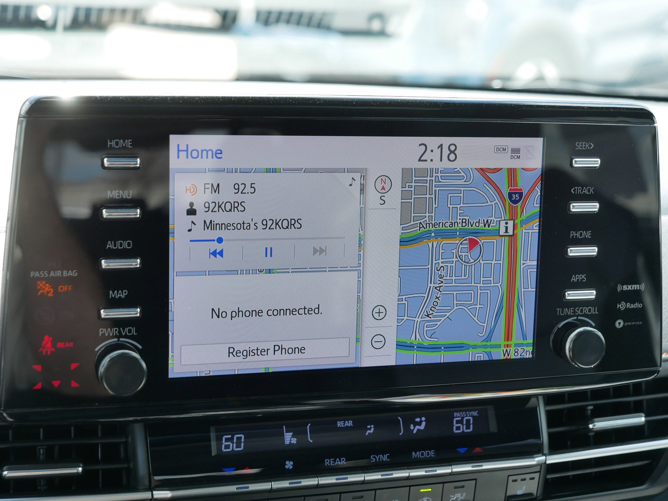 2021 Toyota Sienna XSE - Photo 22