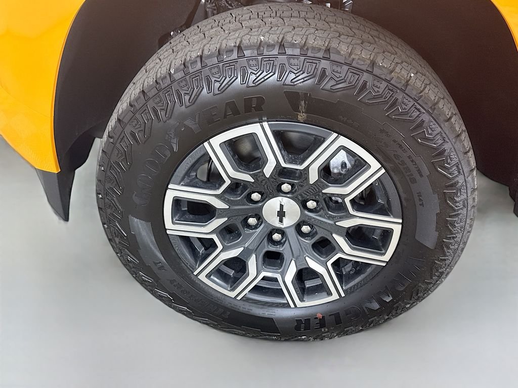 2026 Chevrolet Colorado Z71 - Photo 32