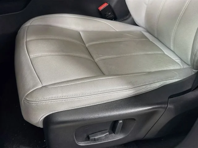 Used 2020 Fuji White Land Rover S image 21