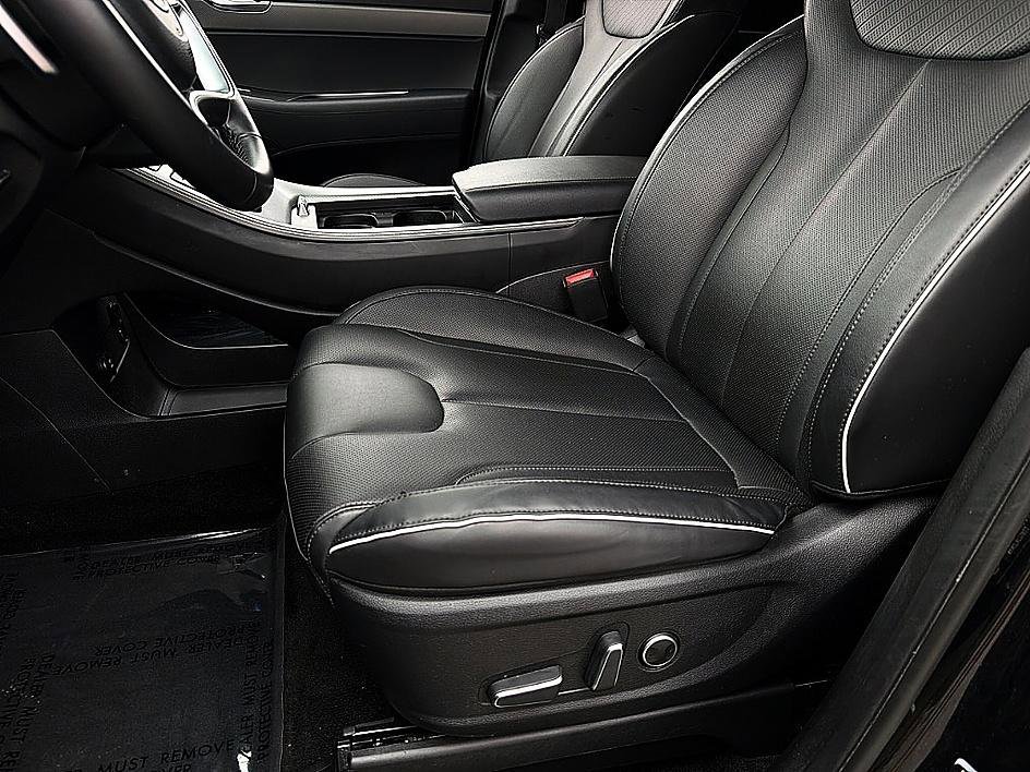 Used 2023 Abyss Black Pearl Hyundai SEL image 11