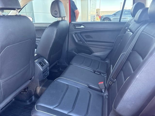 Used 2018 Orange Volkswagen 2.0T SEL Premium image 13