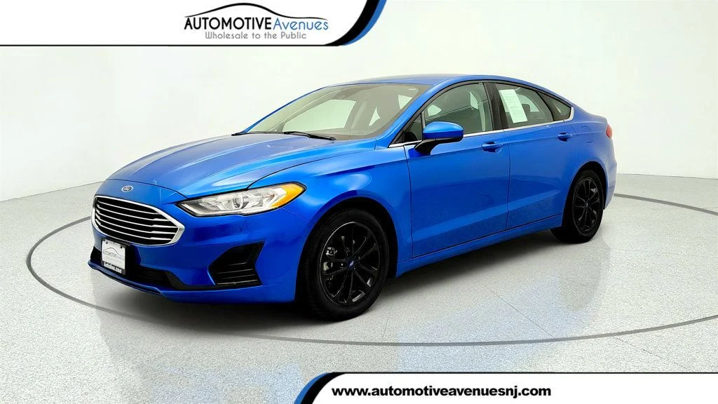 2019 Ford Fusion SE FWD's photo