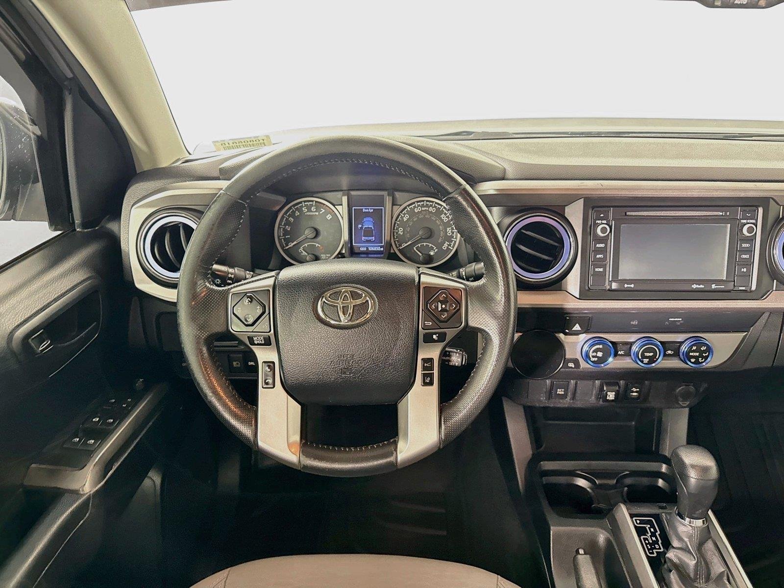 Used 2019 Cement Toyota SR5 image 29