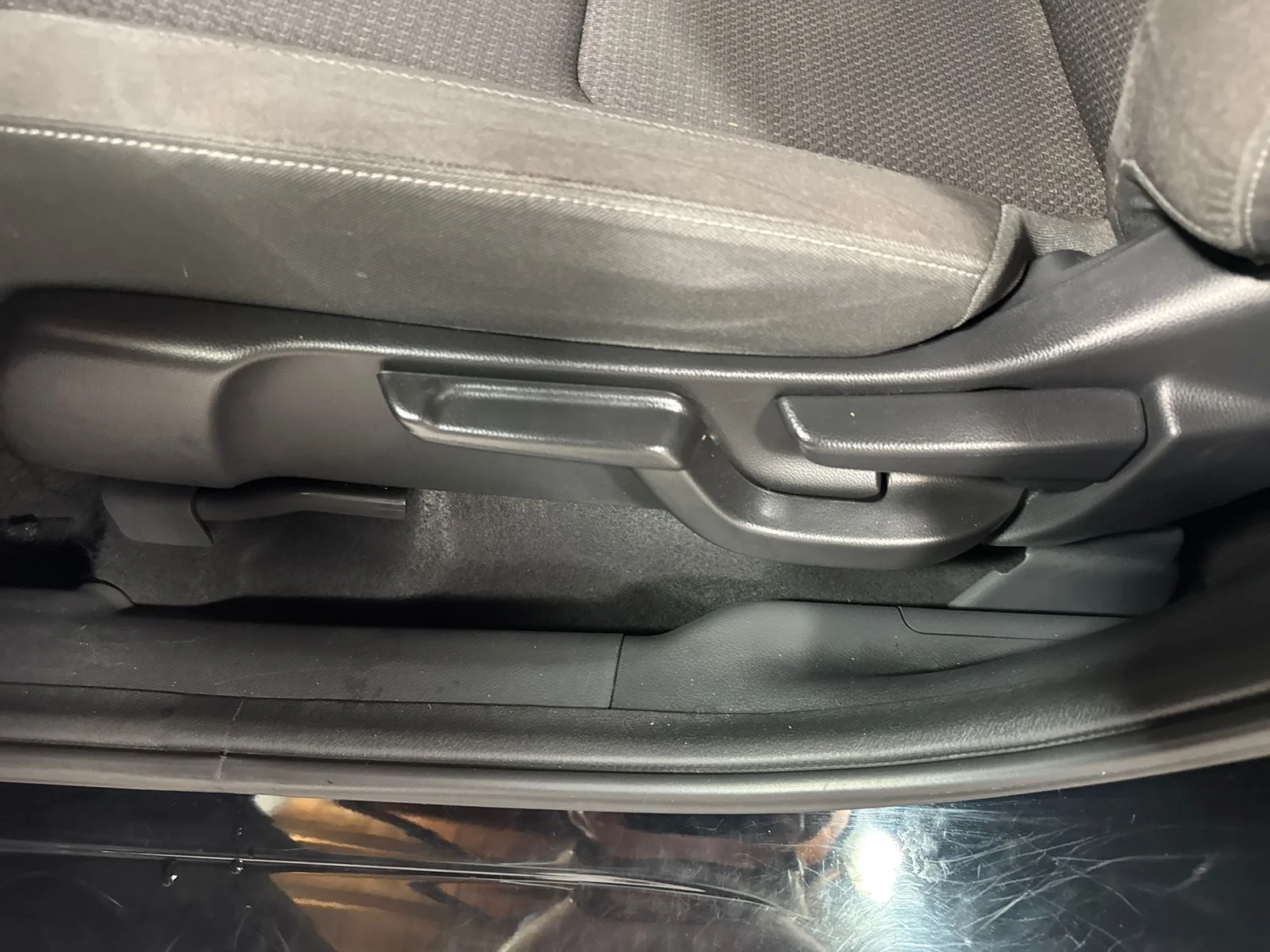 Certified Used 2021 Crystal Black Pearl Honda EX image 15
