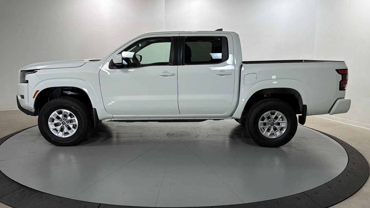 Used 2024 White Nissan SV image 8