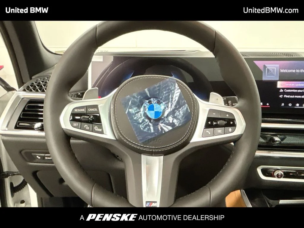 Used 2026 Alpine White BMW xDrive40i image 14
