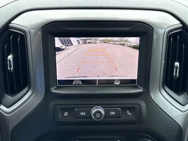 2024 Chevrolet Silverado 1500 Custom - Photo 17