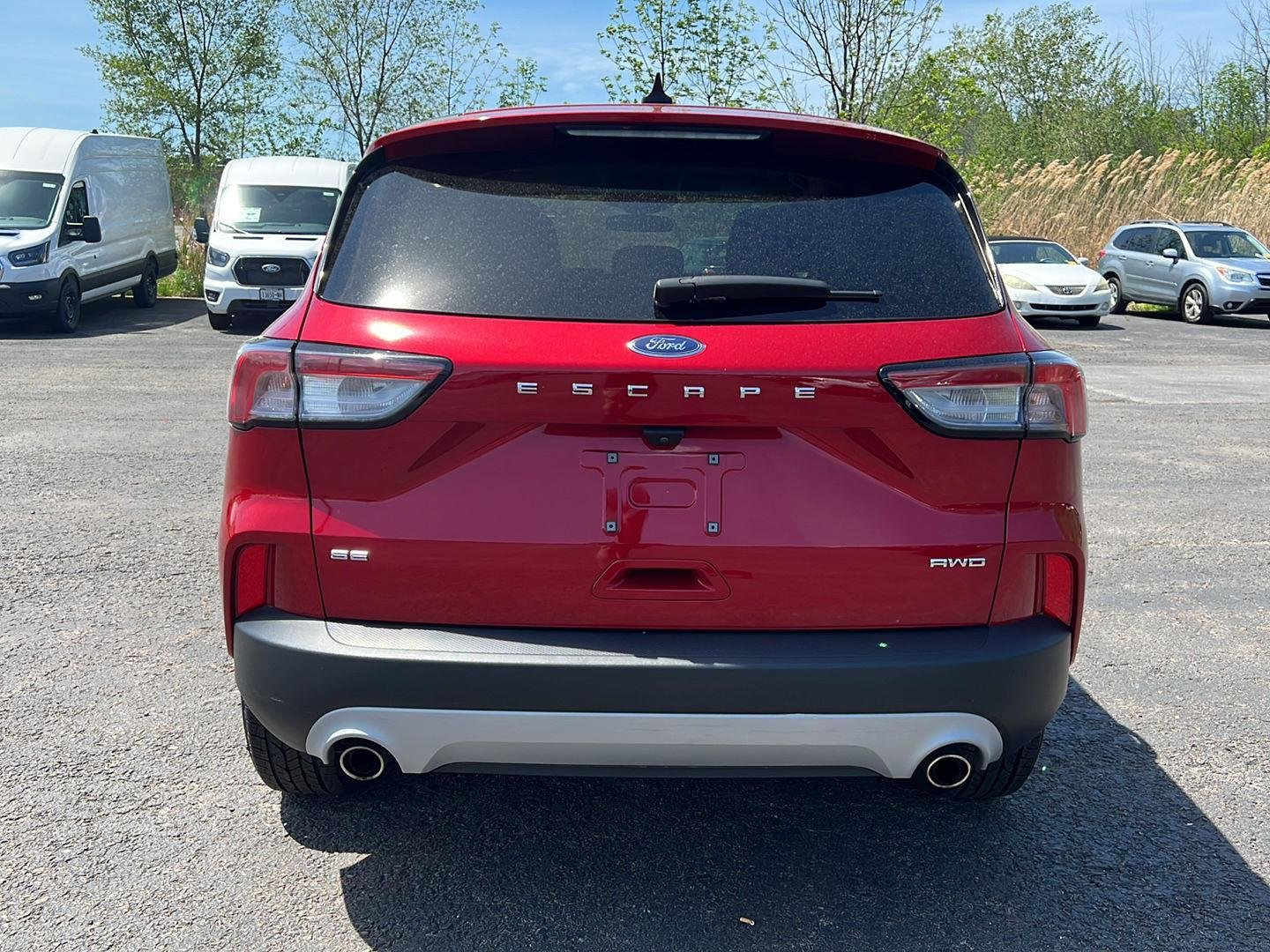 Used 2022 Rapid Red Metallic Tinted Clearcoat Ford SE image 19