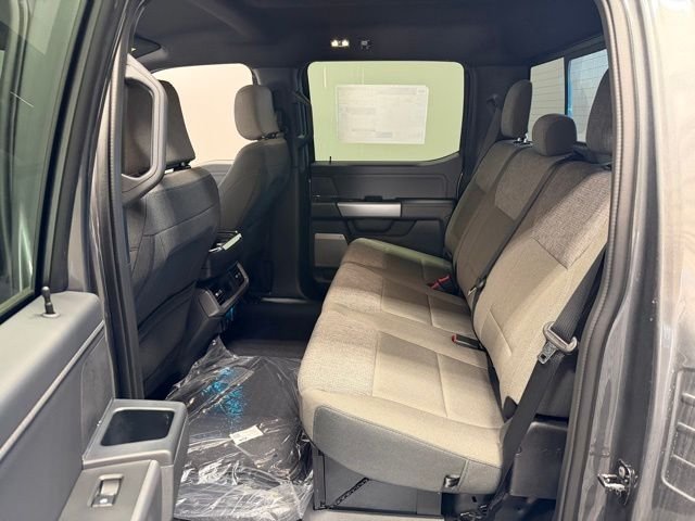 New 2026 Carbonized Gray Metallic Ford XLT image 19