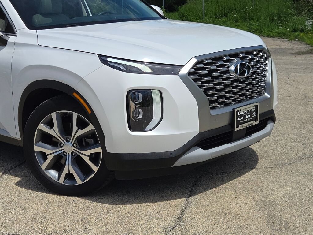 Used 2021 White Hyundai SEL image 2