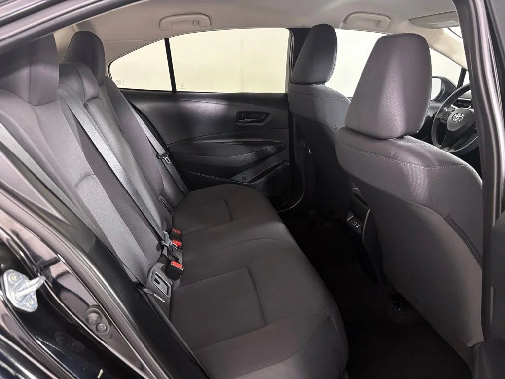 2025 Toyota Corolla LE - Photo 34