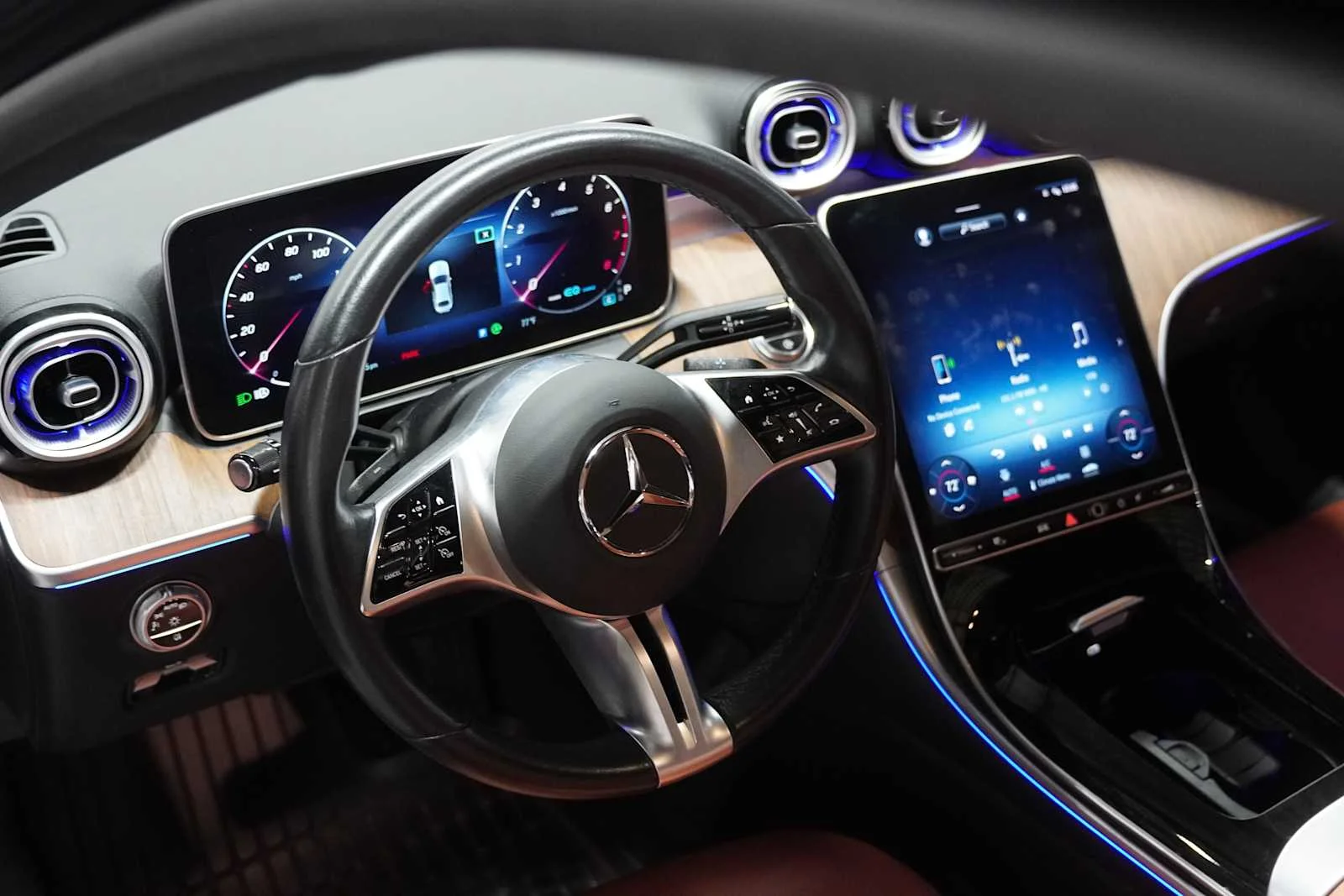 Used 2022 Obsidian Black Metallic Mercedes-Benz C 300 image 7