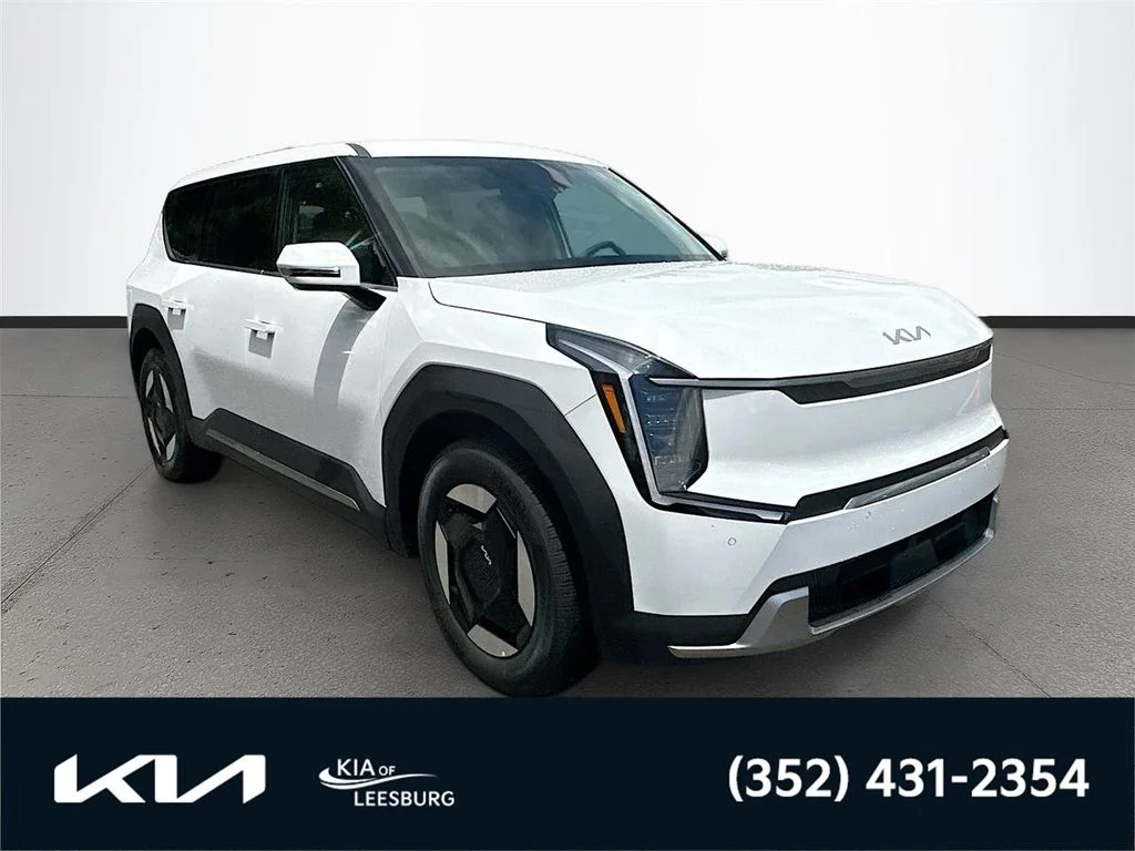 New 2026 Glacial White Pearl Kia Light Long Range RWD image 1
