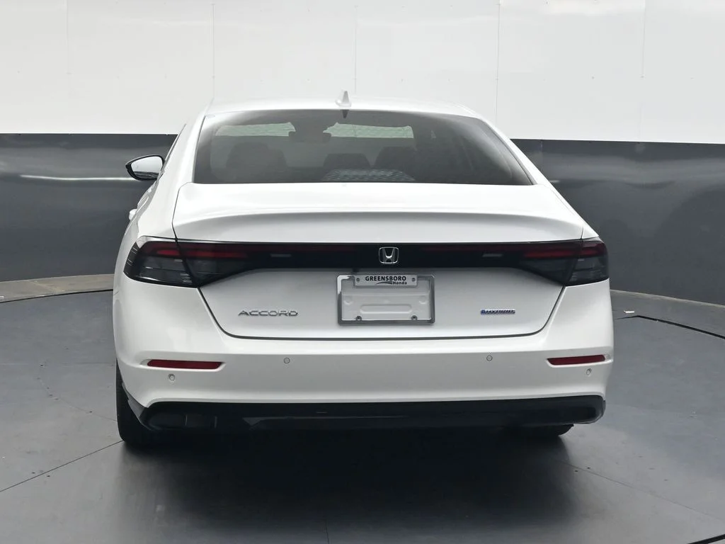 New 2026 Platinum White Pearl Honda EX-L image 5
