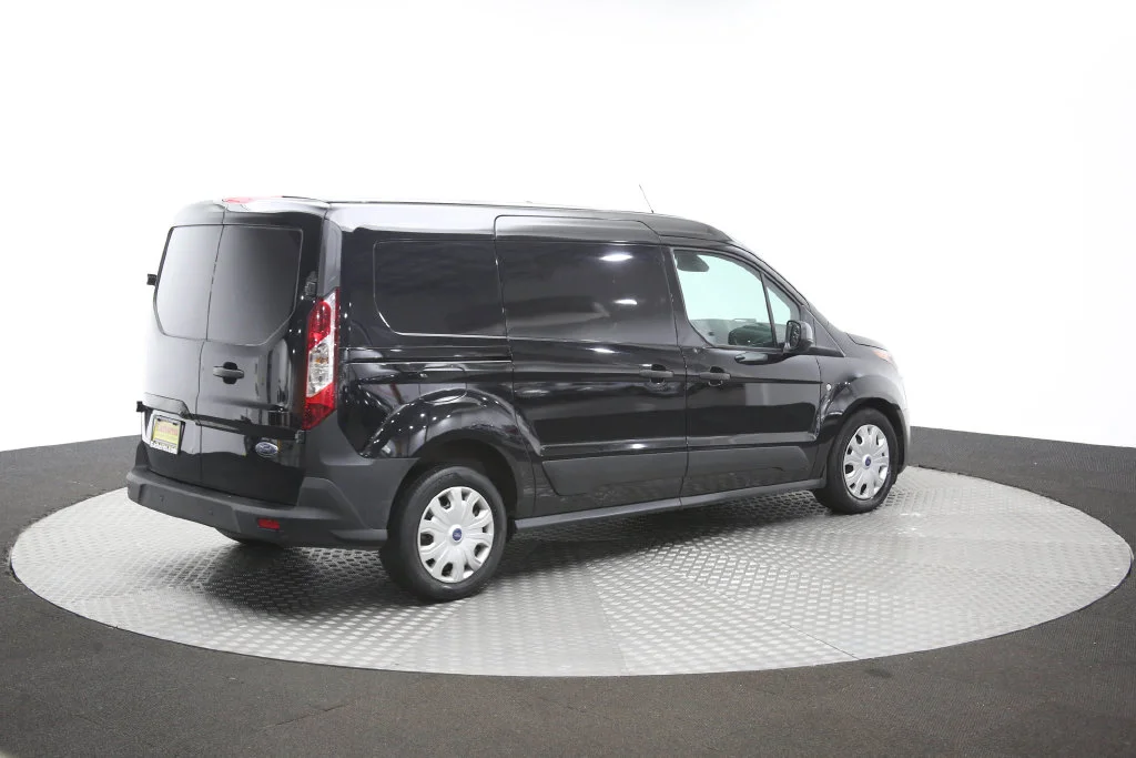 Used 2022 Black Ford XL image 38
