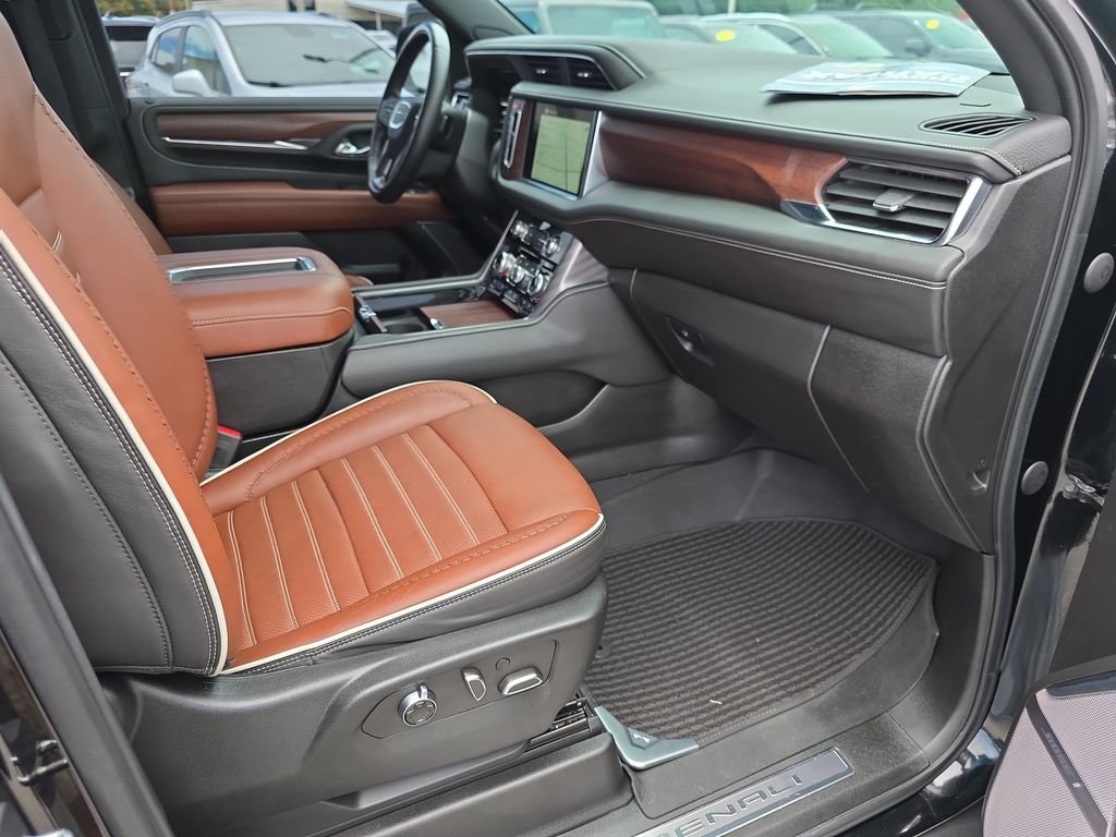 Used 2023 Black GMC Denali Ultimate image 38