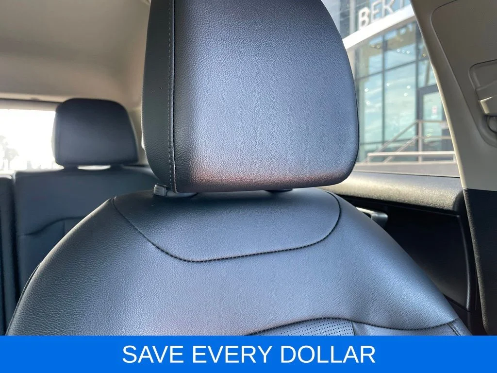 Used 2026 White Kia EX image 18