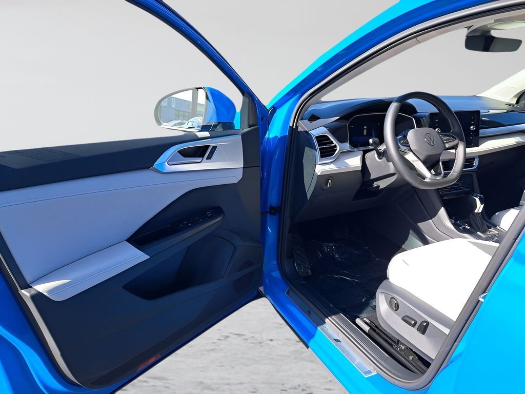 New 2026 Blue Volkswagen 1.5T SE image 10