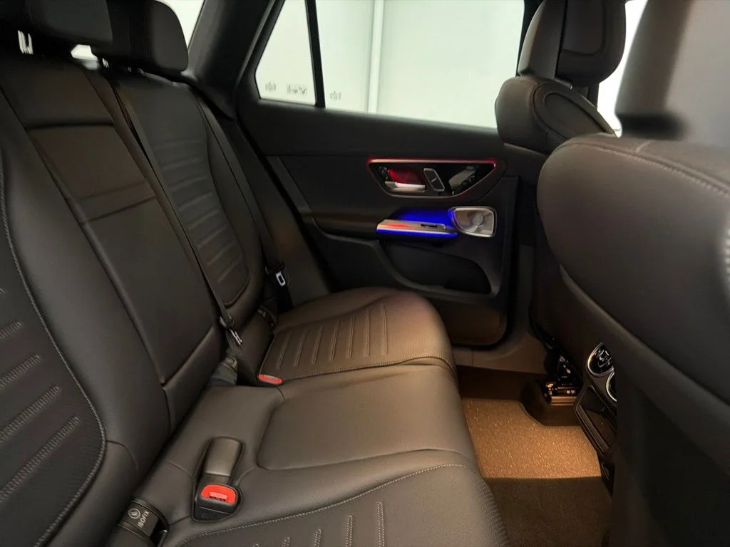 New 2027 Black Mercedes-Benz GLC 300 image 26