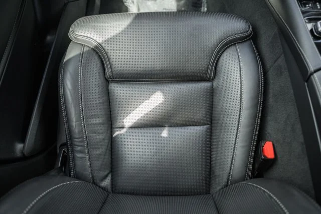 Certified Used 2023 Denim Blue Volvo Ultimate image 31