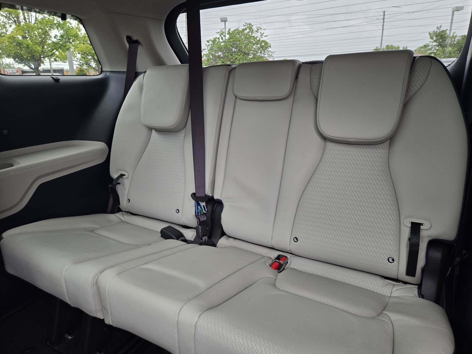2025 Kia Carnival SX Prestige - Photo 14