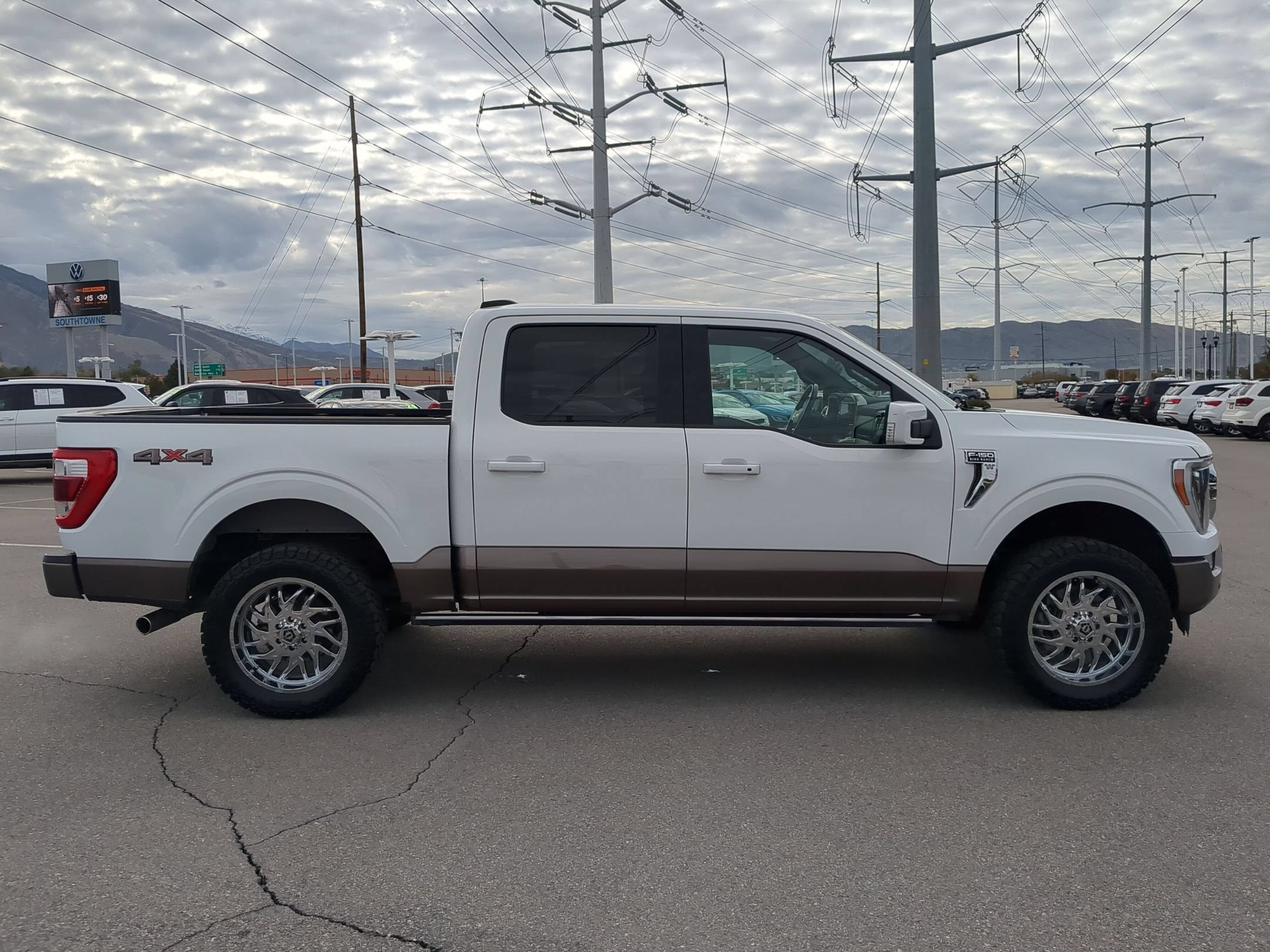 Used 2023 Brown Ford King Ranch image 2