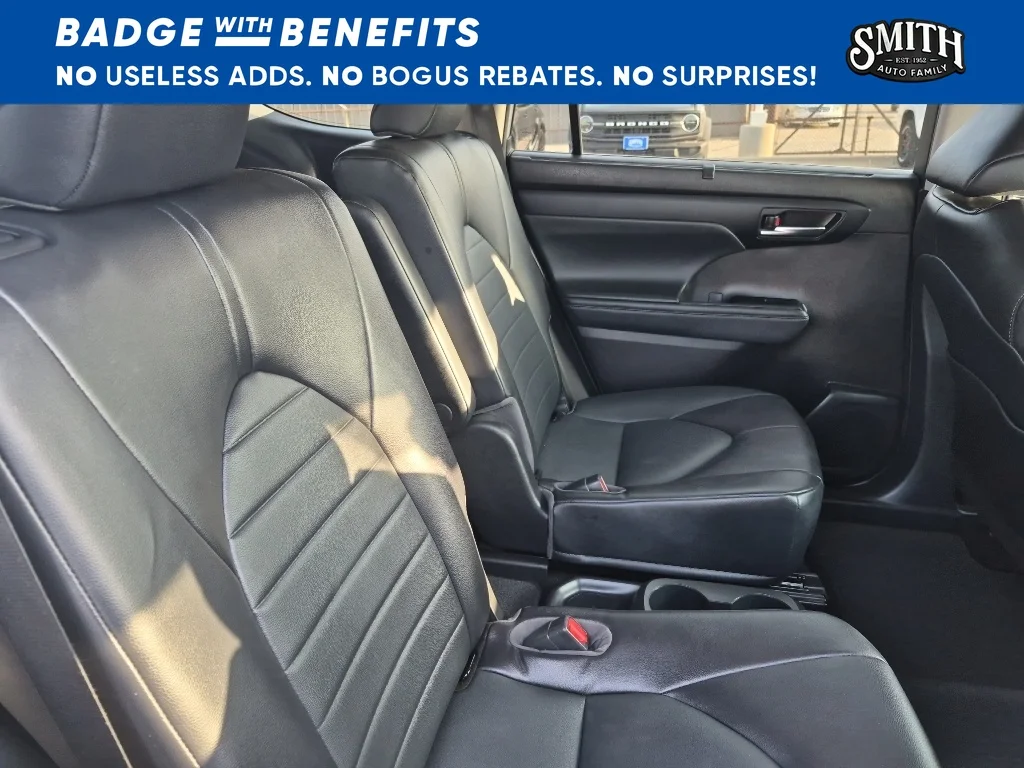 Used 2022 Celestial Silver Metallic Toyota XLE image 14