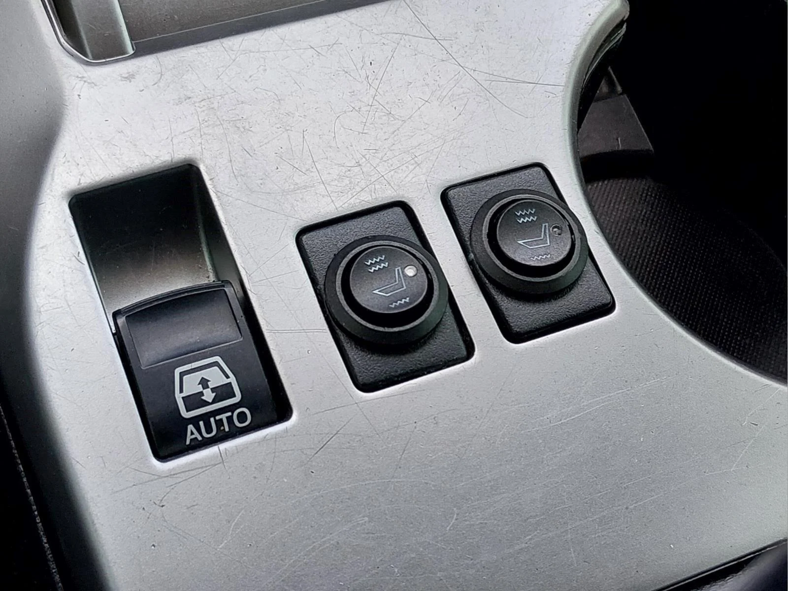 Used 2019 Super White Toyota SR5 image 25