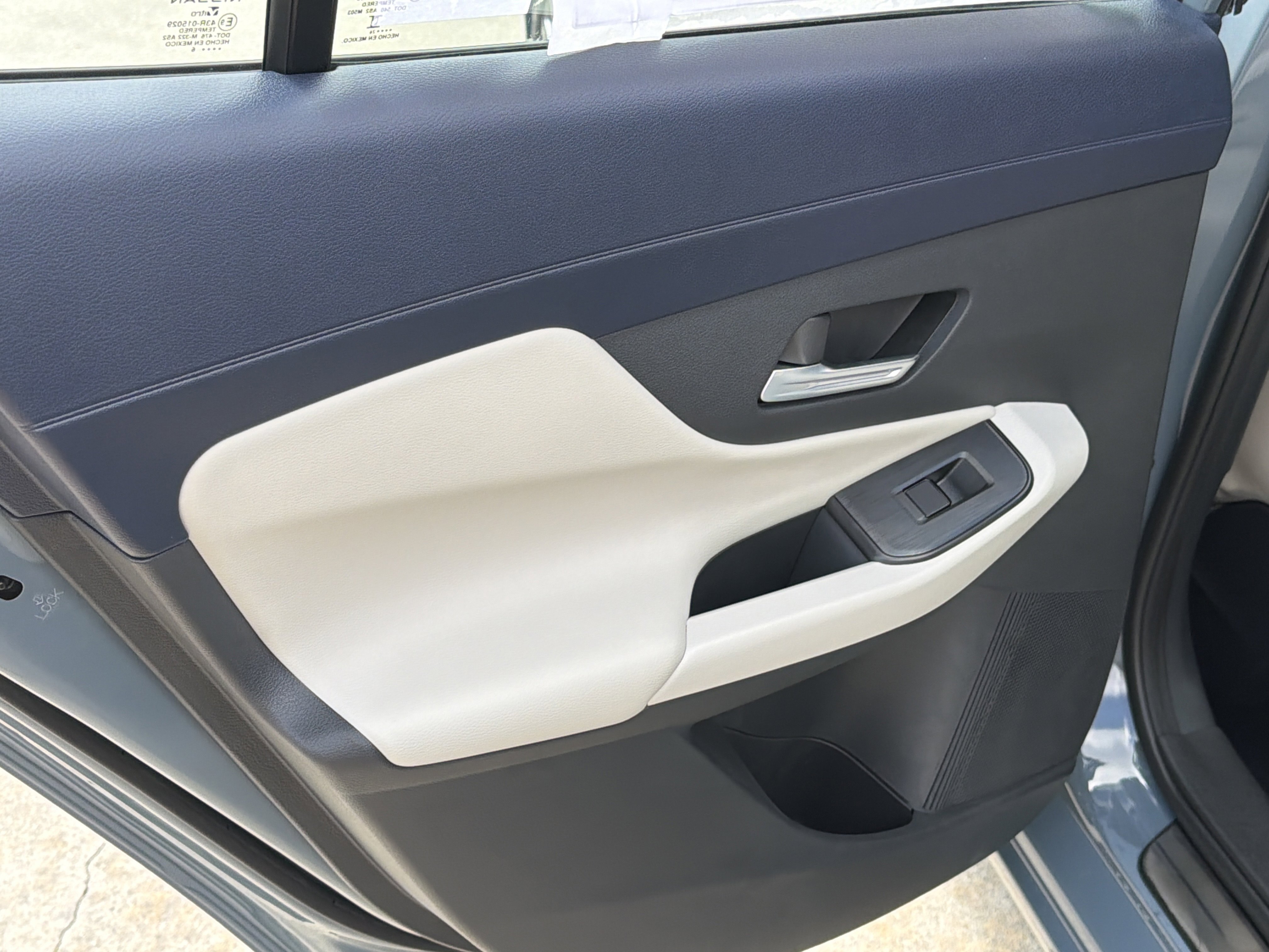 New 2026 Atlantic Gray Metallic Nissan SL image 22