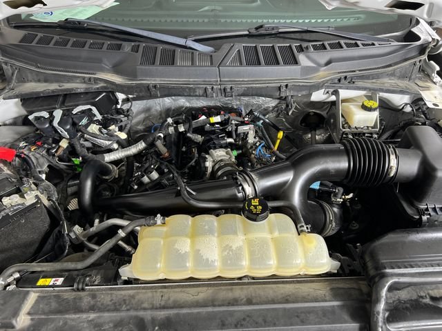 Used 2022 White Ford XL image 21