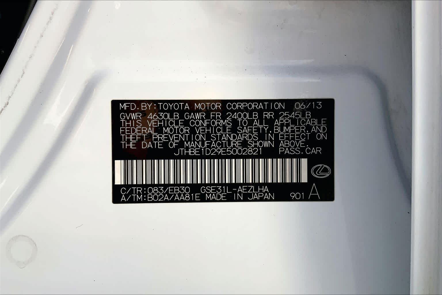 Used 2014 Ultra White Lexus  image 36