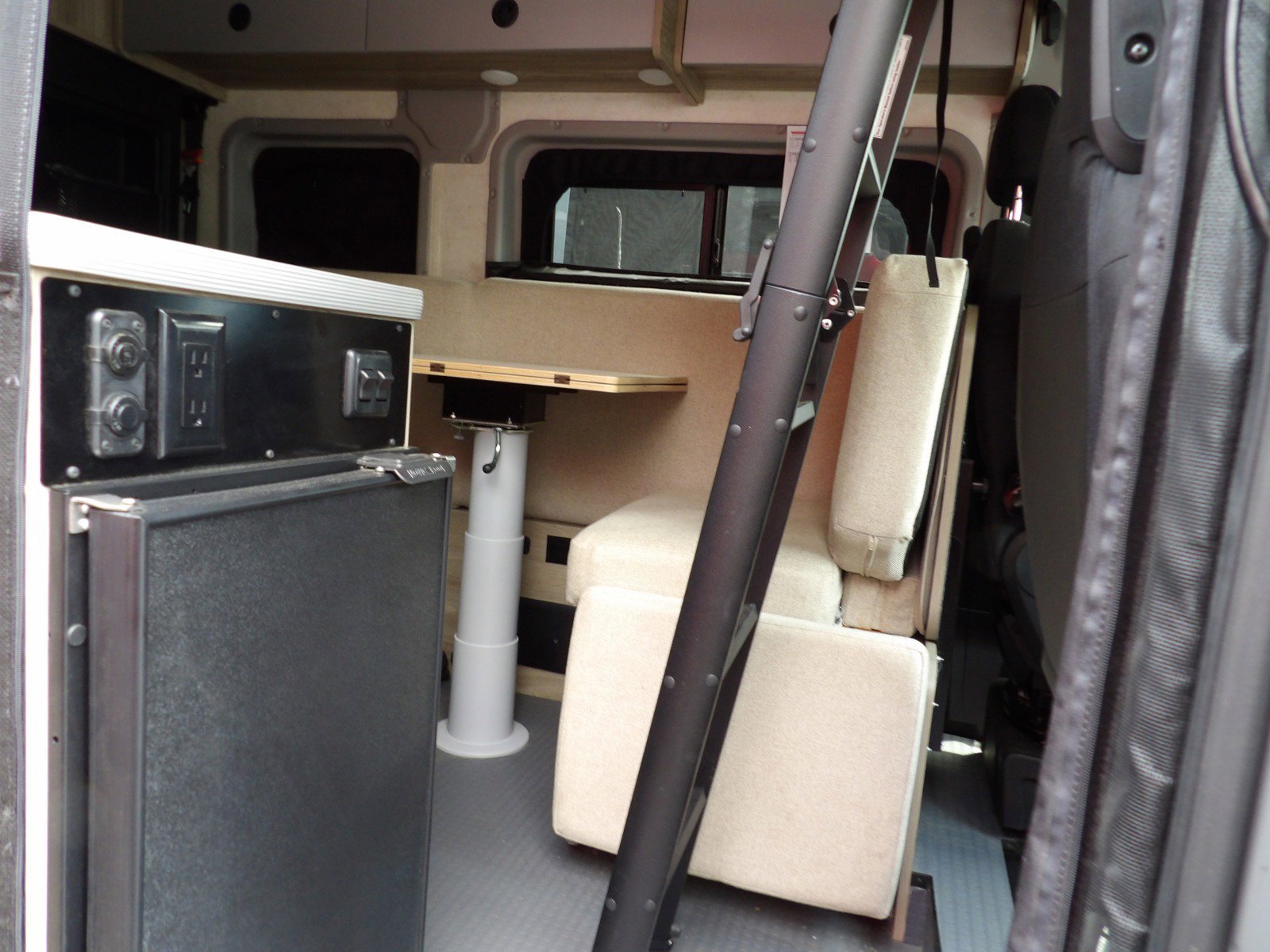 New 2024 Ceramic Gray Clearcoat Winnebago 36B image 3