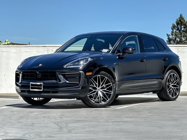 2024 Porsche Macan Macan (AWD)