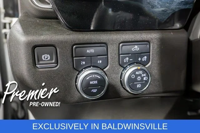Used 2024 Summit White GMC Elevation image 19