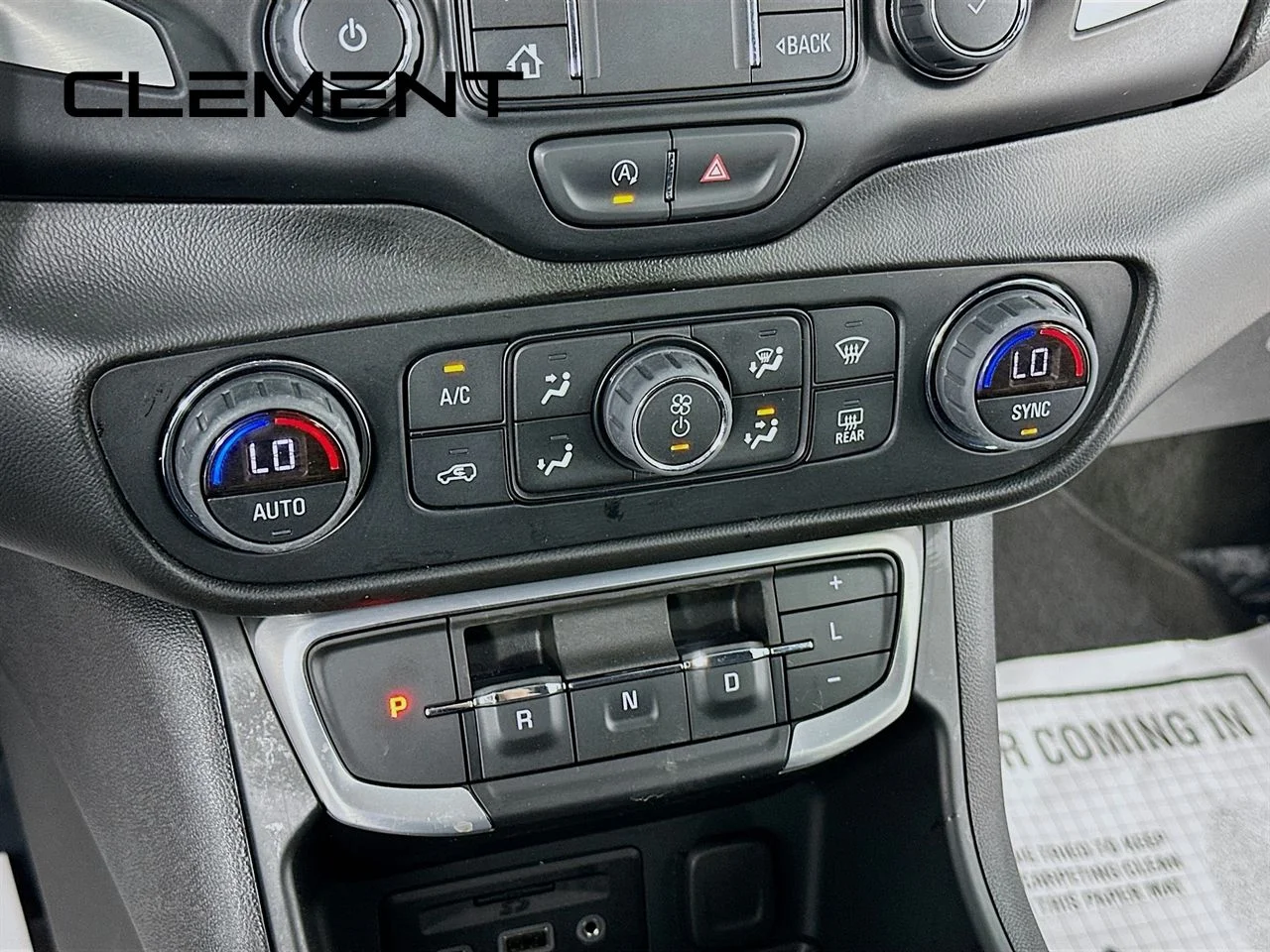 Used 2022 Summit White GMC SLE image 22