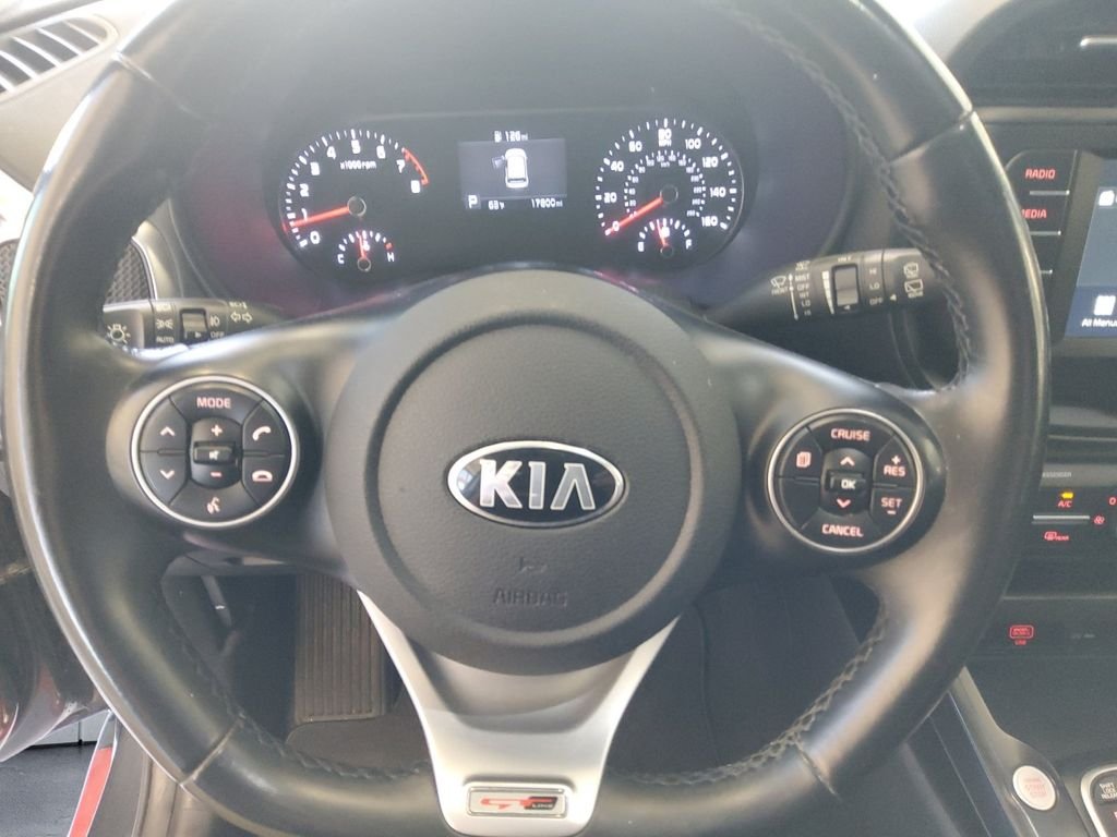 Used 2020 Gray Kia GT-Line image 9