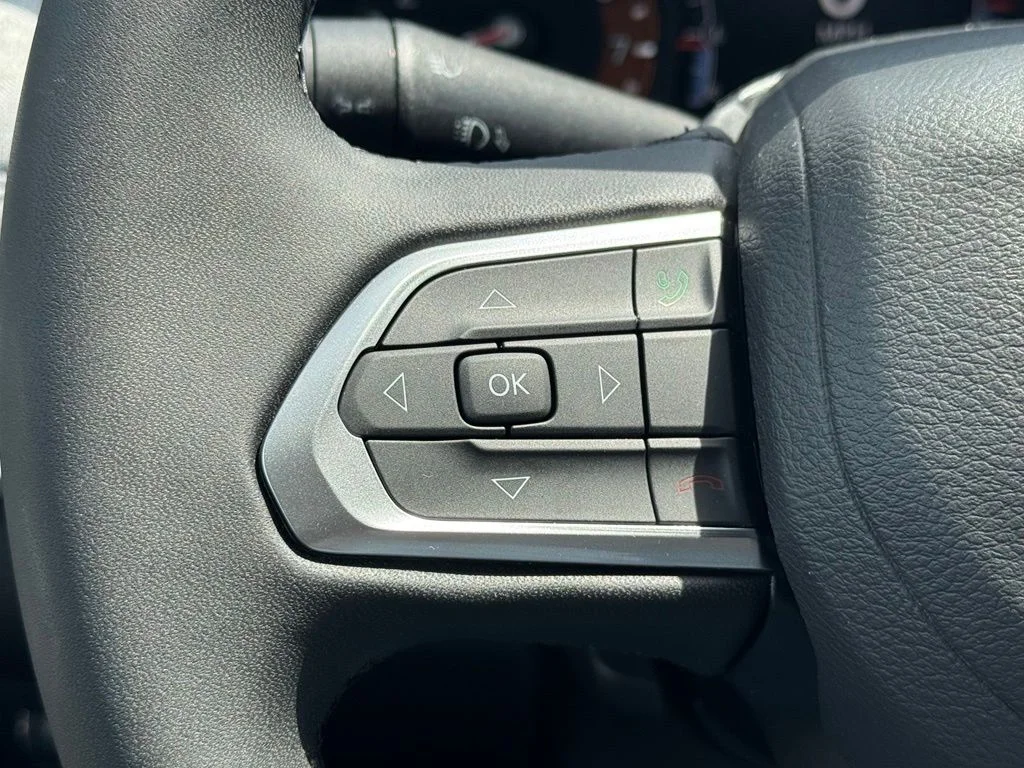 Used 2024 Blue Jeep Latitude image 24
