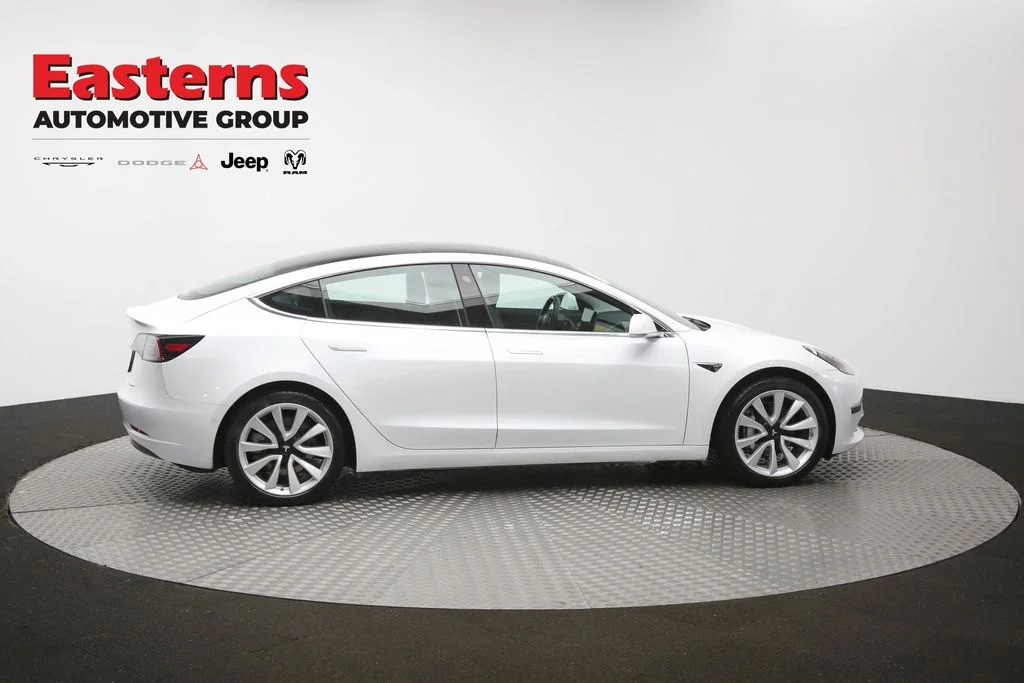 Used 2019 White Tesla Standard Range Plus image 38