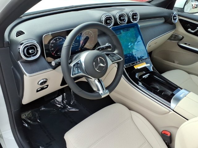 New 2027 White Mercedes-Benz GLC 300 image 13