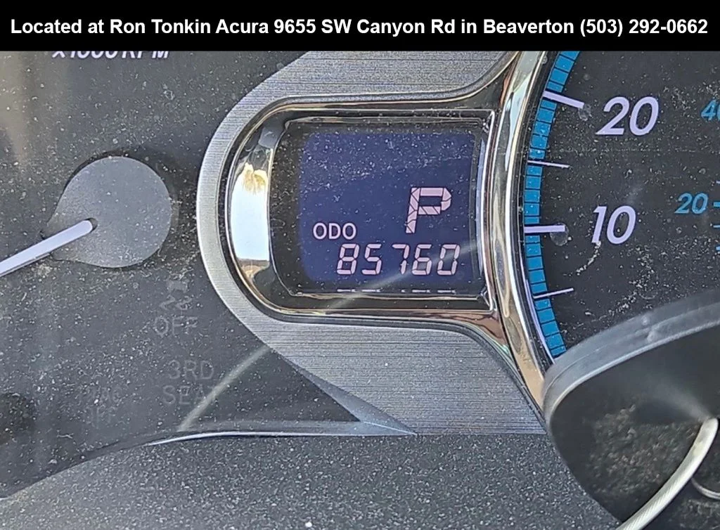 Used 2013 Silver Sky Metallic Toyota XLE image 8