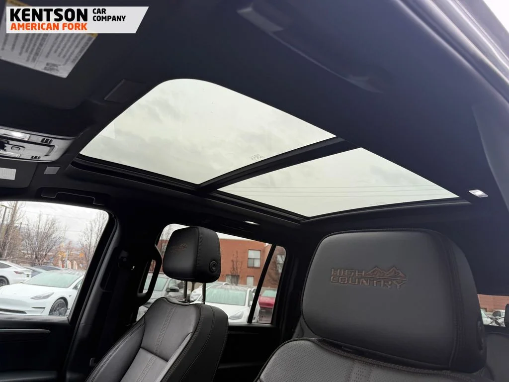 2025 Chevrolet Suburban High Country - Photo 32