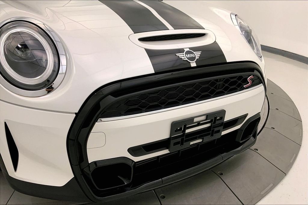 Used 2024 Nanuq White Metallic MINI  image 29