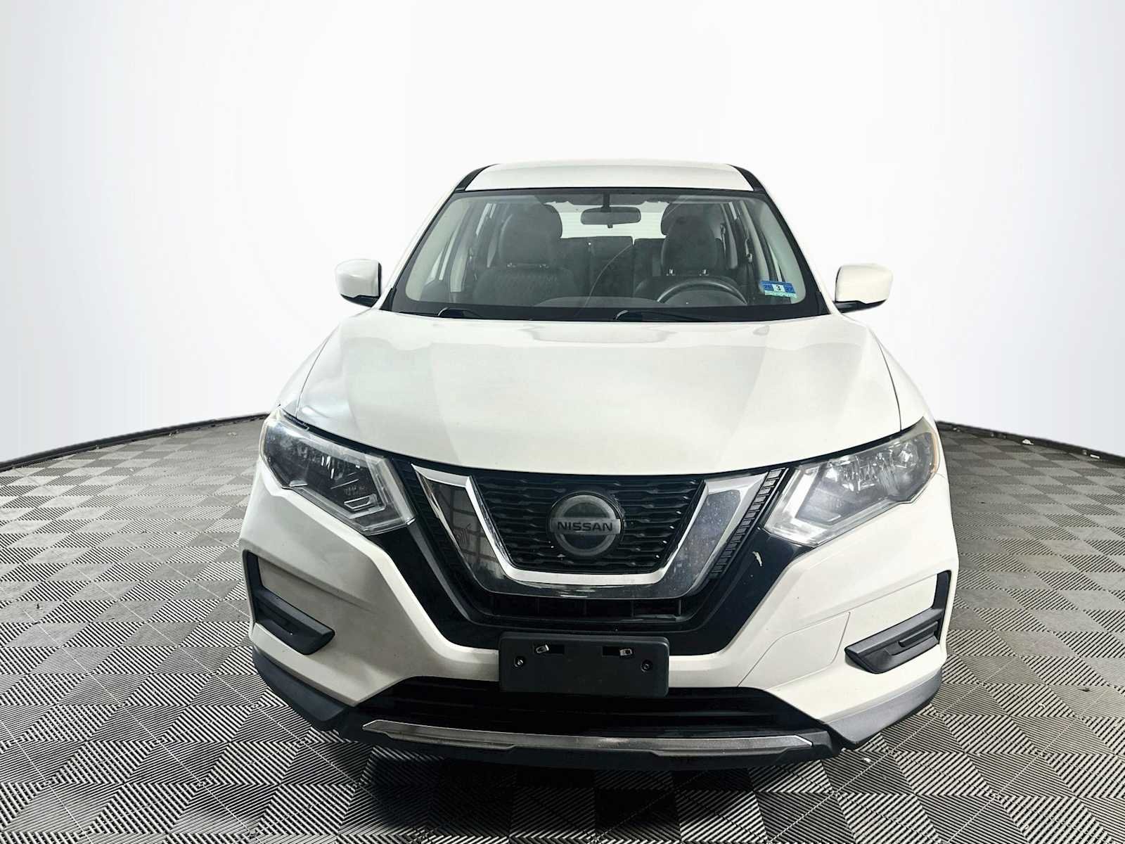 Used 2018 Nissan Rogue S with VIN 5N1AT2MV6JC773791 for sale in Keyport, NJ