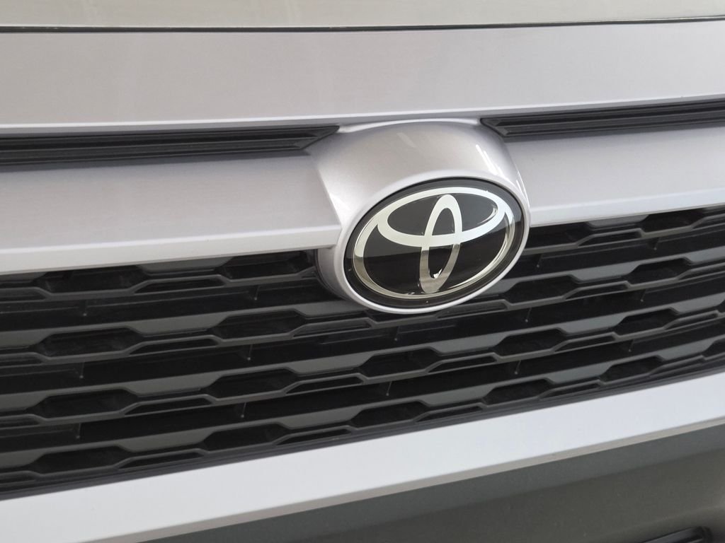 Used 2023 Silver Toyota XLE image 13