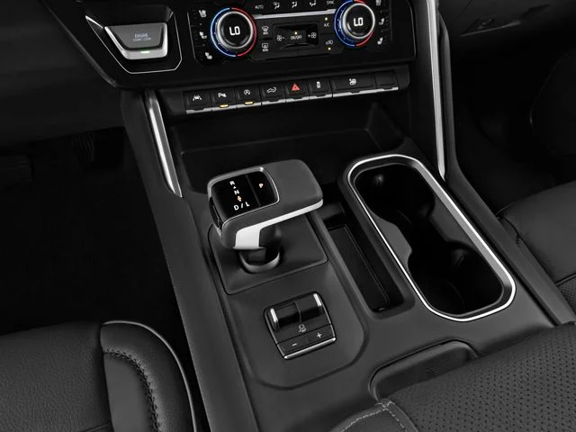 Used 2024 White GMC Denali Ultimate image 9
