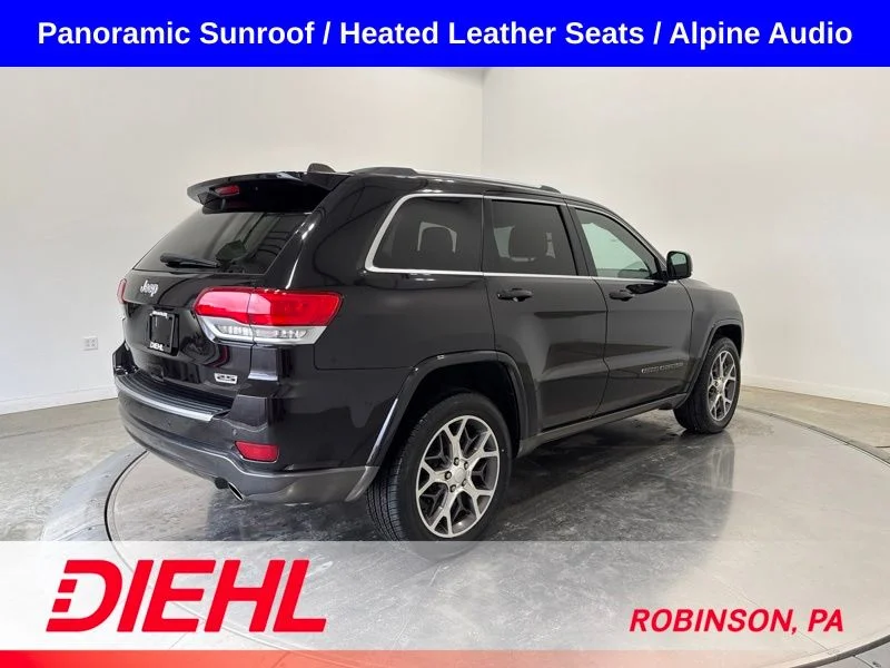 Used 2018 Red Jeep Limited image 7