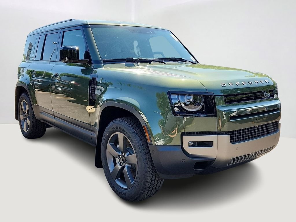 New 2026 Woolstone Green Land Rover S image 2